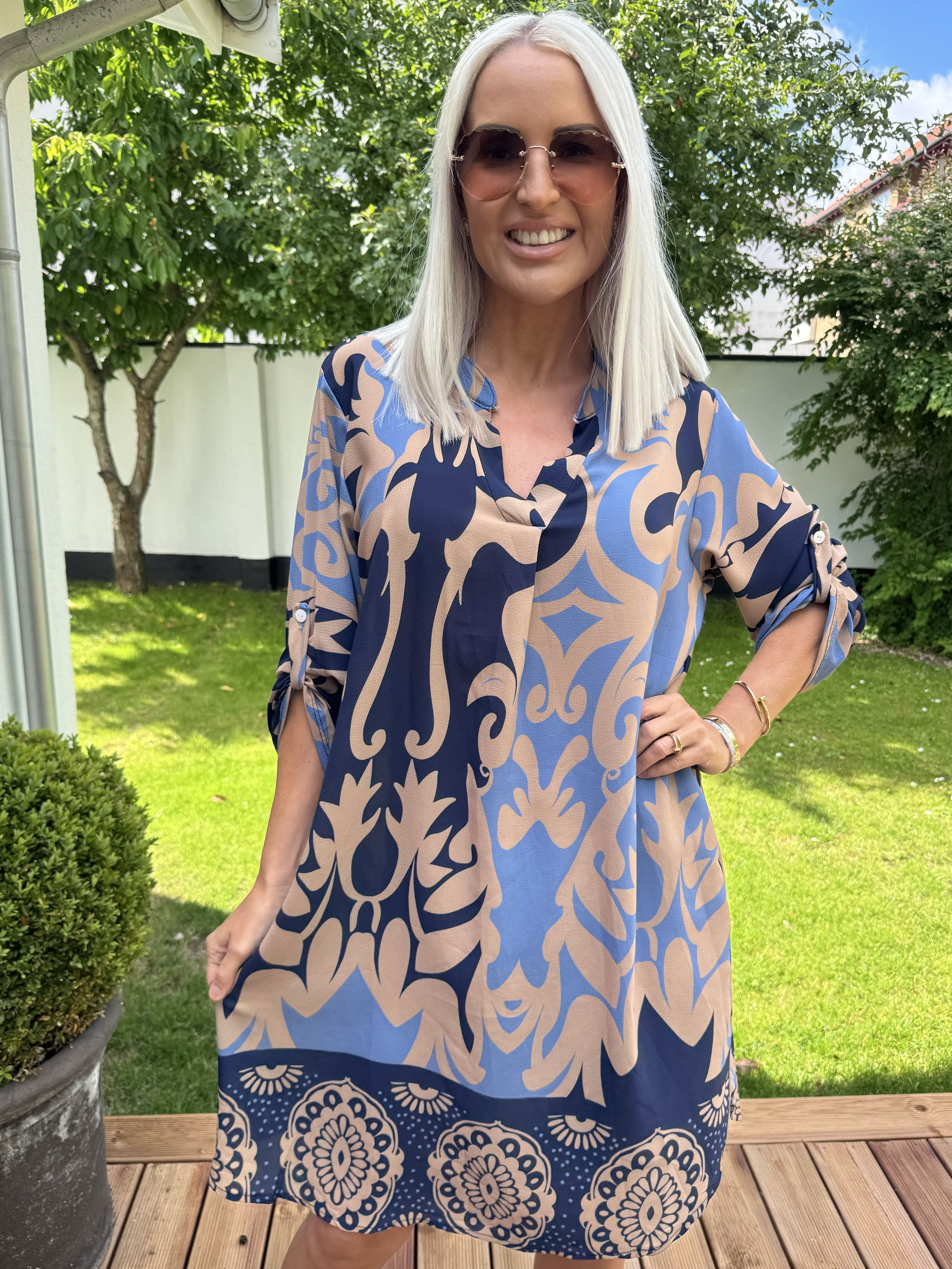 Vanesa Boheme Dress - Lätt och luftig mönstrad klänning i viskos